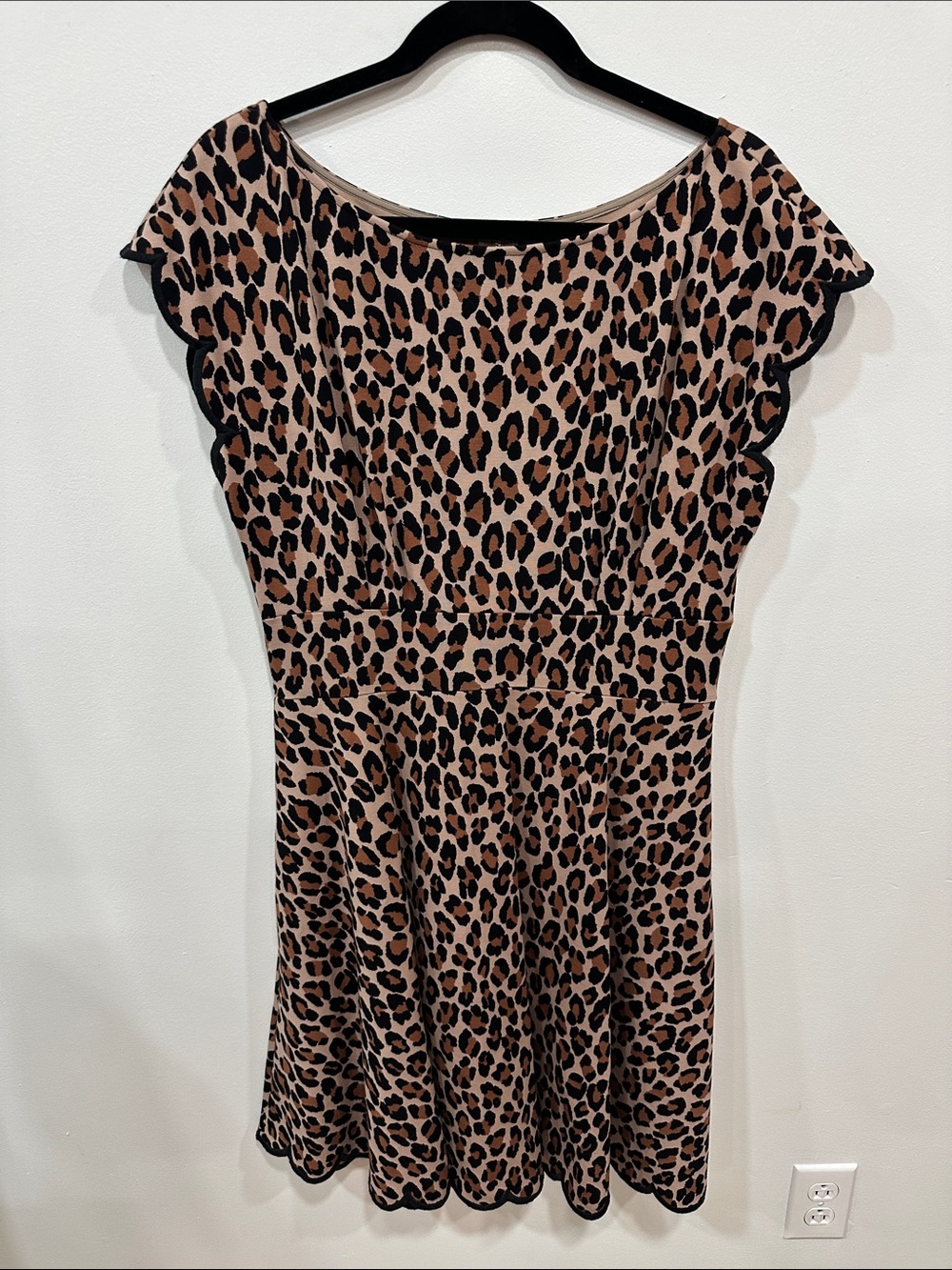 Kate Spade Leopard Print Scalloped Sleeve Dress